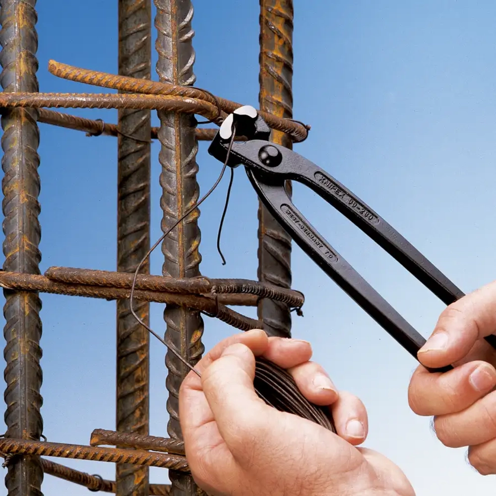 Клещи арматурные хромированные 250 мм Knipex 99 04 250