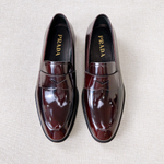 Мужские кожаные пенни-лоферы Prada — бордовые — фото 2