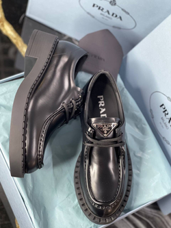 Лоферы Prada