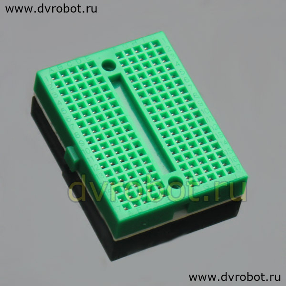 Зеленая макетная плата