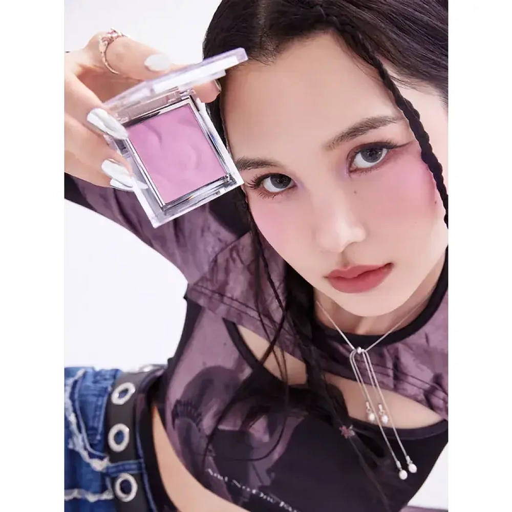 ABOUT TONE Fluffy Wear Blusher