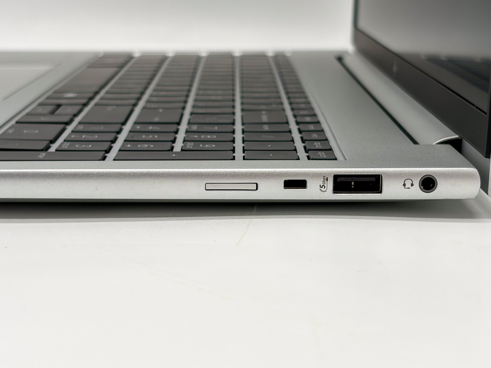 Ноутбук HP EliteBook 860 G11 ( Ultra 5 135U )