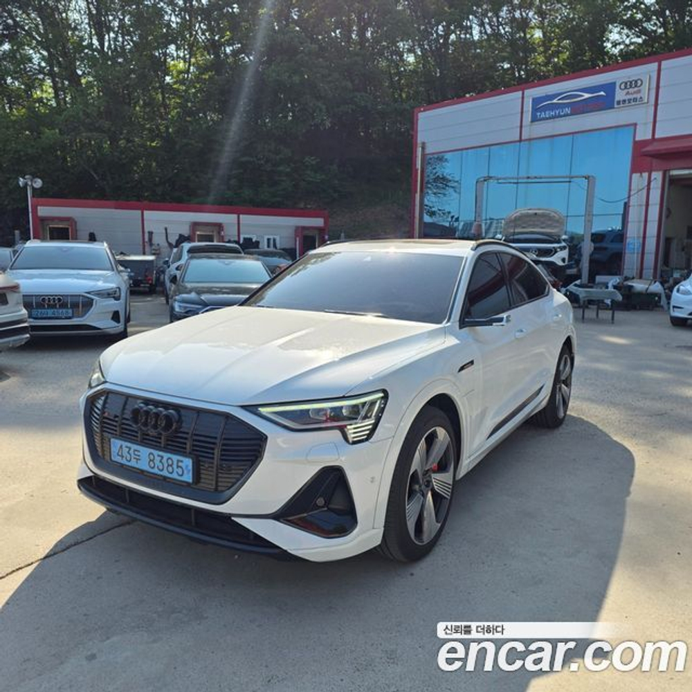 Audi e-tron 55 Quattro Sportback — 2021