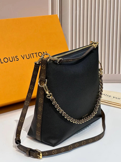 Черная сумка Louis Vuitton Multipass