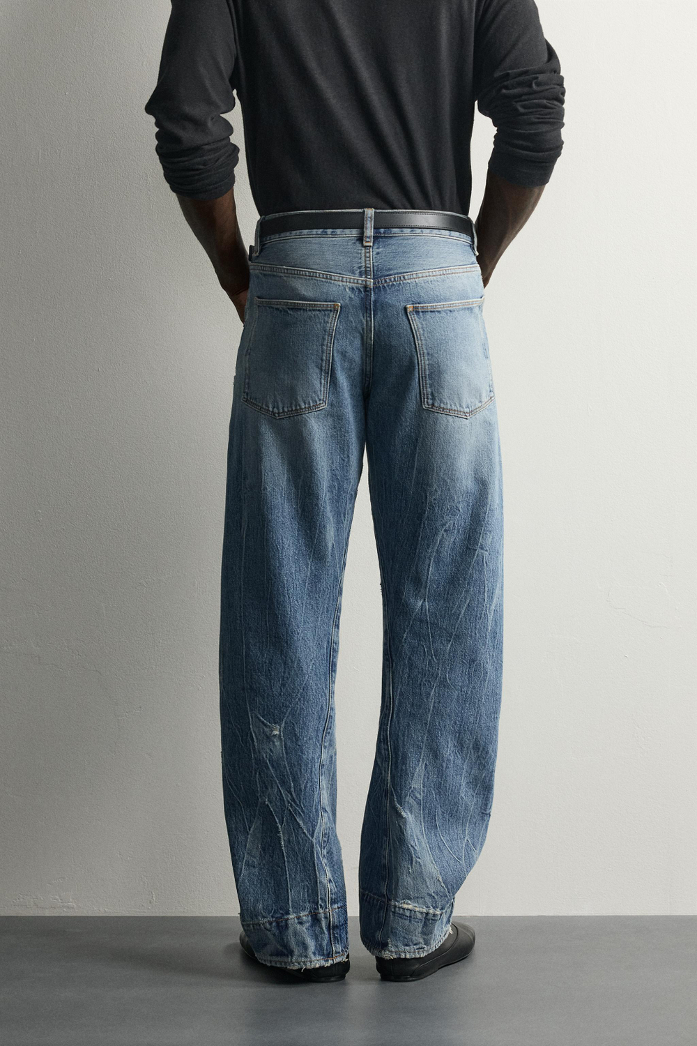 ДЖИНСЫ STRAIGHT FIT СО СКРУЧЕННЫМИ ШВАМИ — ZARA