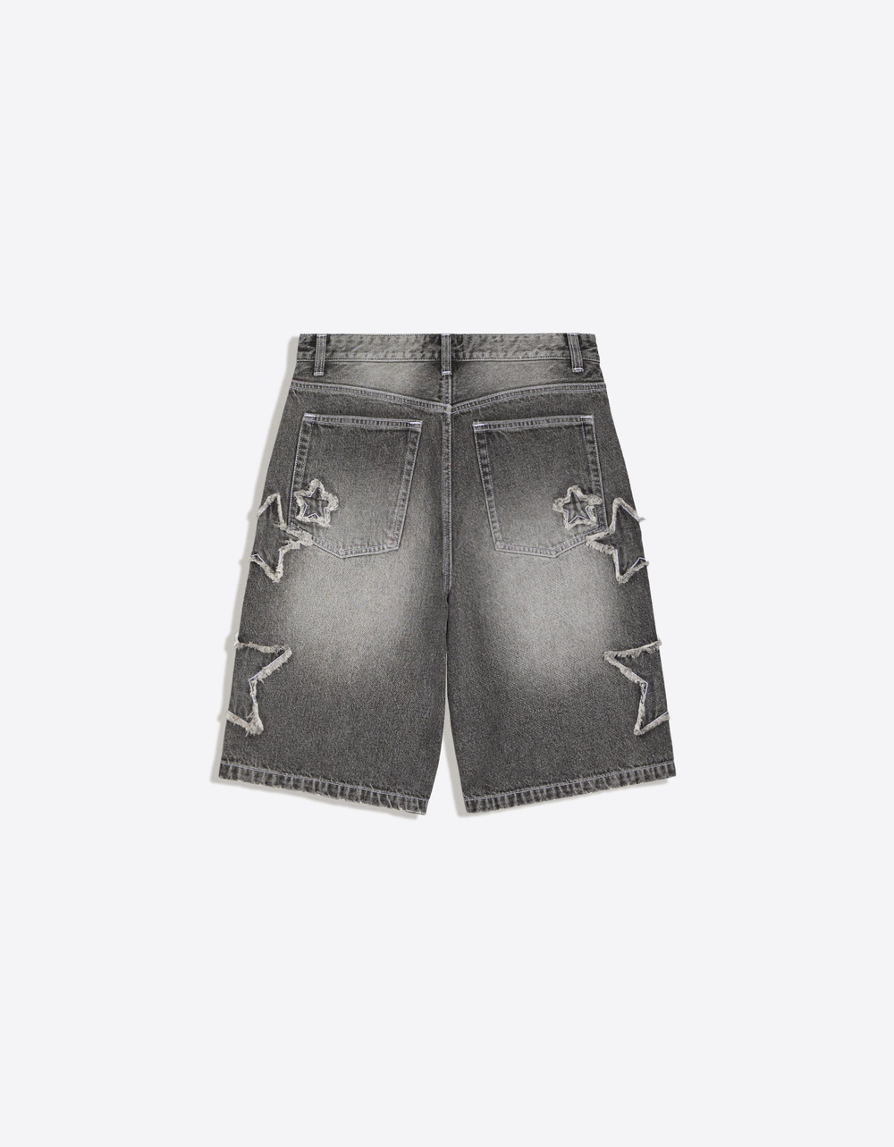 Мужские бермуды baggy fit с нашивками - BERSHKA