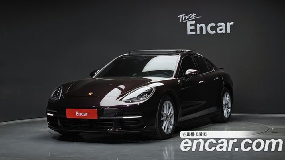 Porsche Panamera 3.0 AWD — 2020