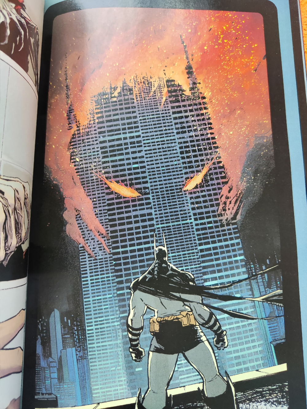 Absolute Batman Vol 1 The Zoo TP