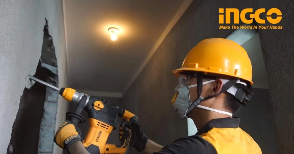 Перфоратор SDS-Plus INGCO RH150028 INDUSTRIAL 1500 Вт 5,5 Дж