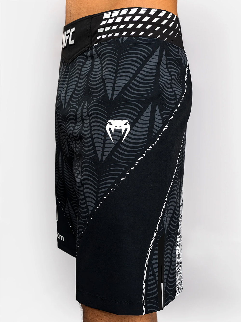 Шорты ММА Venum UFC Zenith Fight Night Long style Black/White