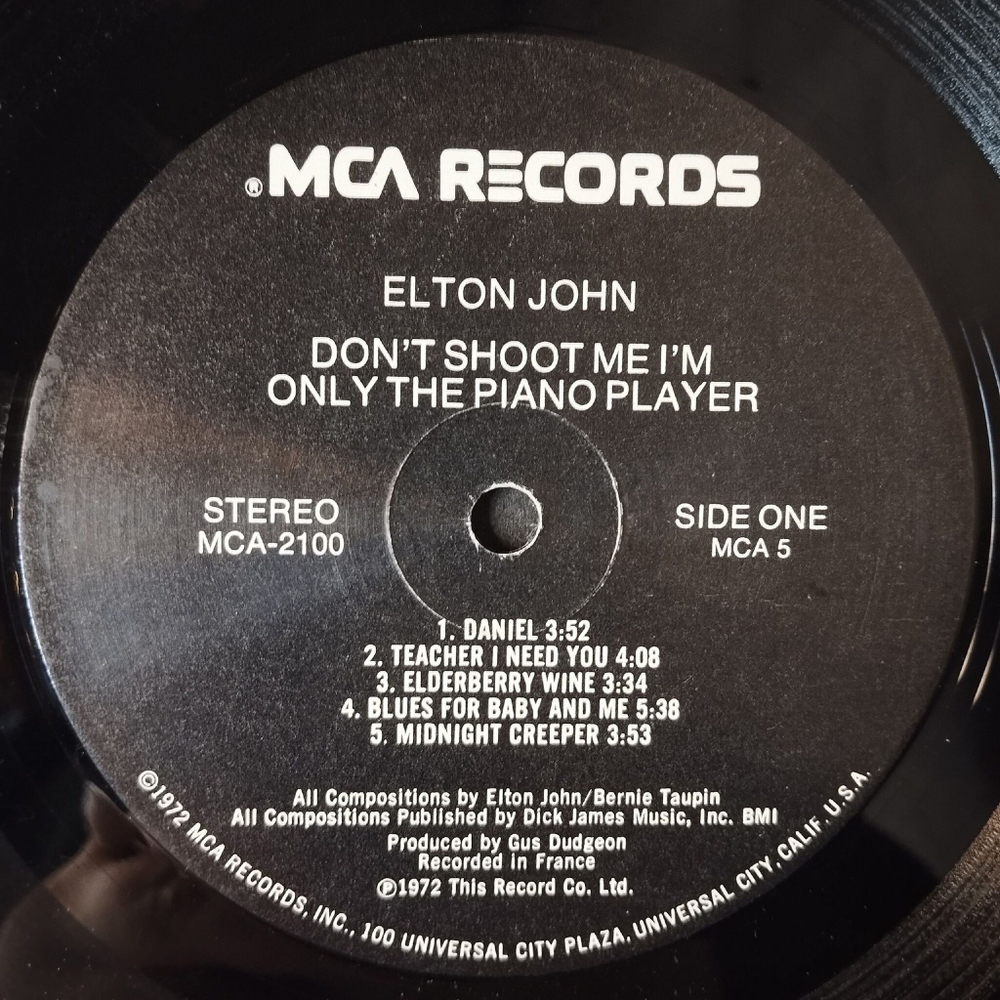 Винтажная виниловая пластинка LP Elton John Don't Shoot Me, I'm Only The Piano Player (USA 1973)