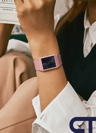 CASIO MQ-38UC-4A — классические аналоговые часы с чёрным циферблатом и розовым ремешком