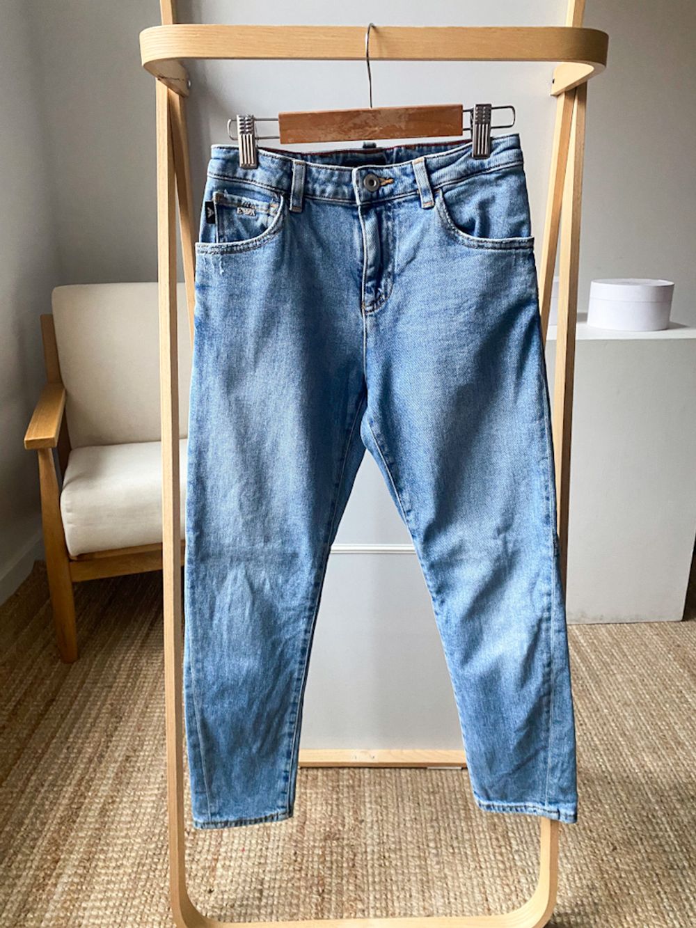 Джинсы Emporio Armani, 140