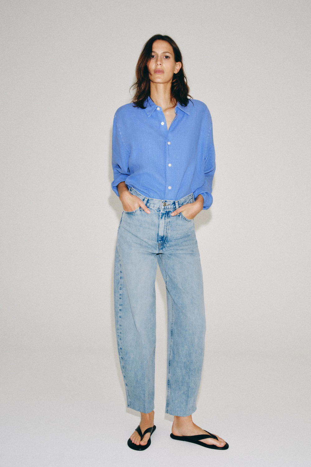 ЗАУЖЕННЫЕ ДЖИНСЫ С ВЫСОКОЙ ПОСАДКОЙ — ZW COLLECTION — ZARA