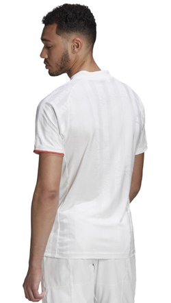 Мужская теннисная футболка Adidas Freelift Tee ENG M - белый