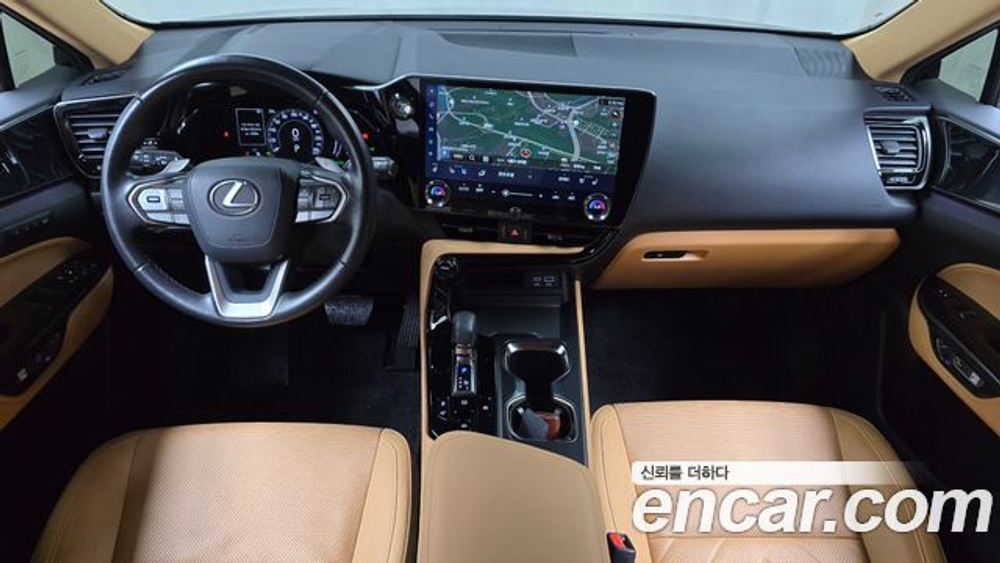 Lexus NX350h — 2024