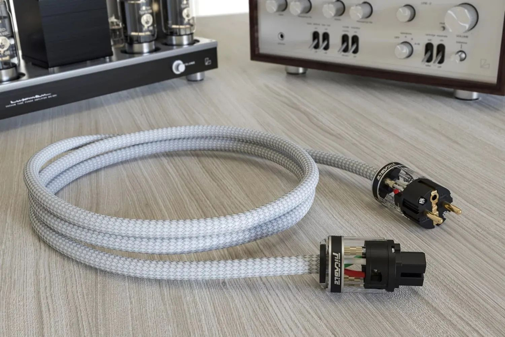 Силовой кабель Ricable Primus Power 2 m