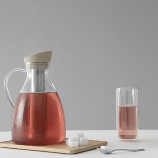 Графин с ситечком для чая Viva Scandinavia "Infusion" 2 л