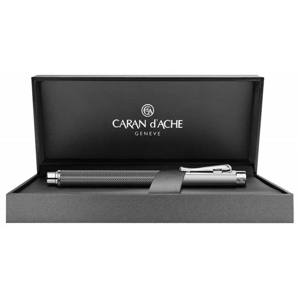 box Carandache