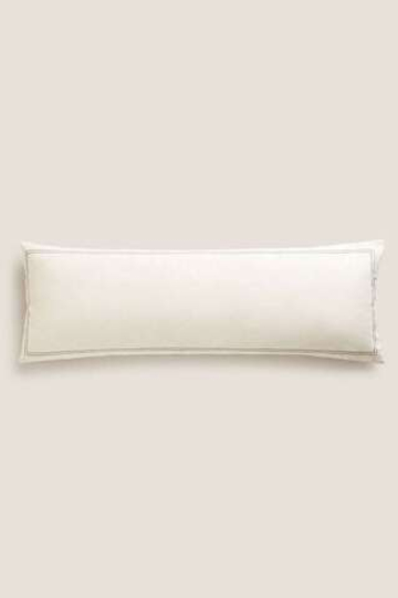ZARA HOME ОДНОТОННЫЙ ЧЕХОЛ НА ПОДУШКУ С КОНТРАСТНЫМИ КРАЯМИ, ЭКРЮ