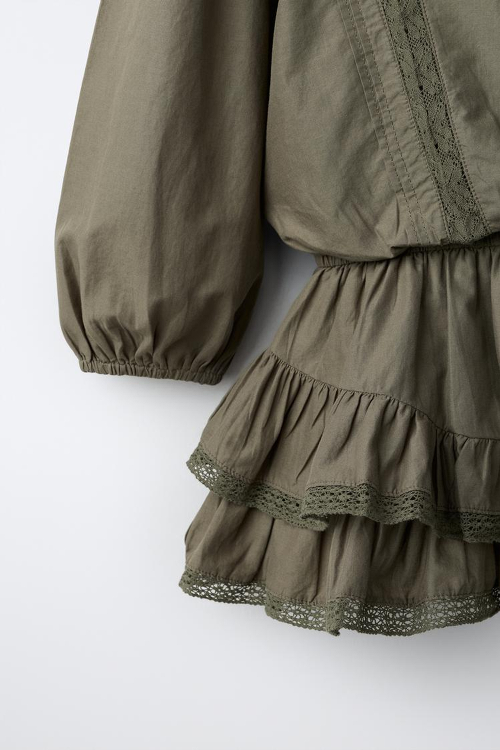 ZARA ПЛАТЬЕ В СТИЛЕ БОХО С КРУЖЕВОМ, ХАКИ