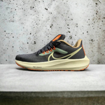 Nike Air Zoom Pegasus 39 • Black Orange