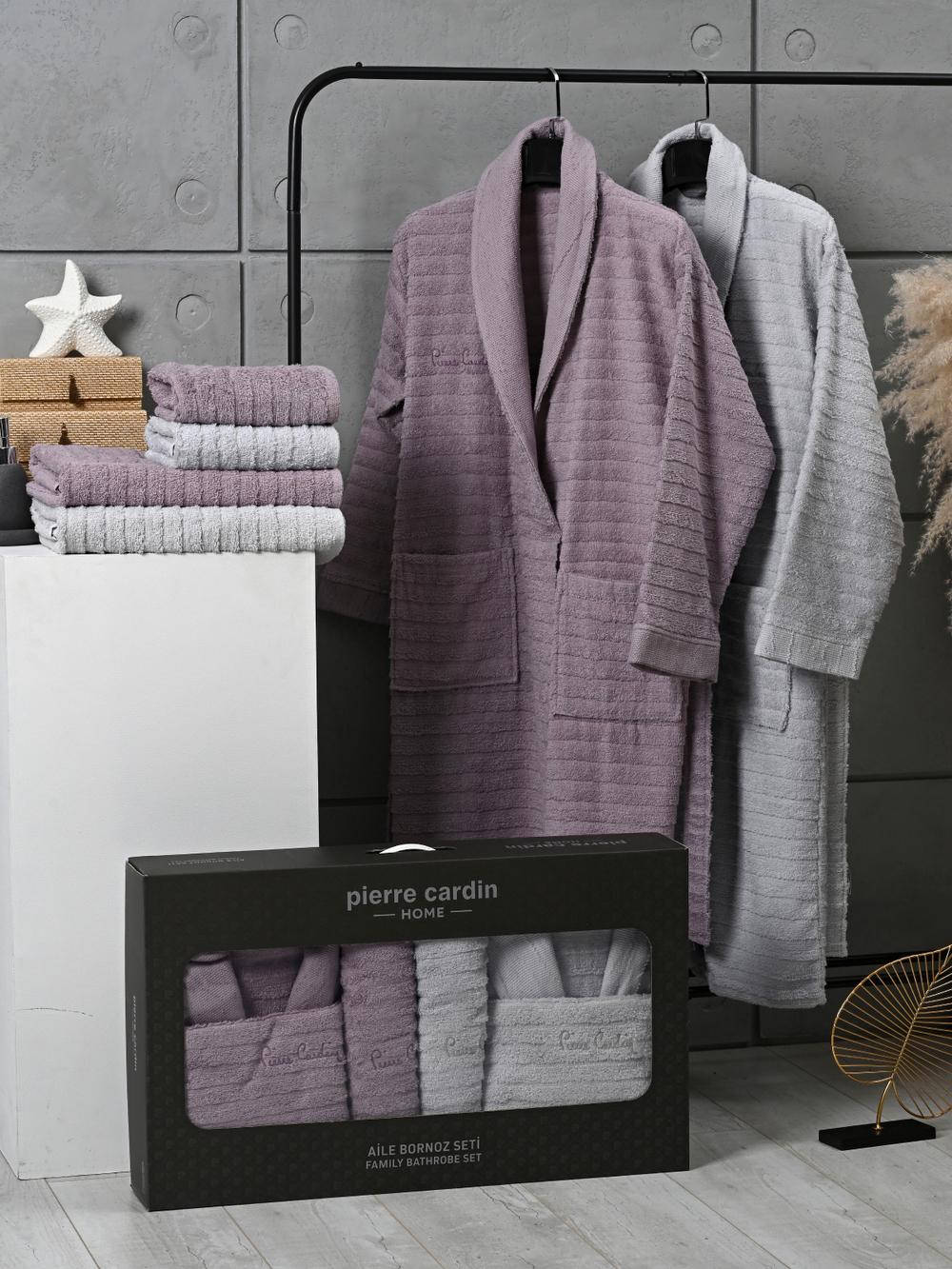 AST00049 PIERRE CARDIN HOME Набор 2 халата 2 полот. для лица 50х90 2 для тела 70х140 жаккард с логотипом лиловый-серый