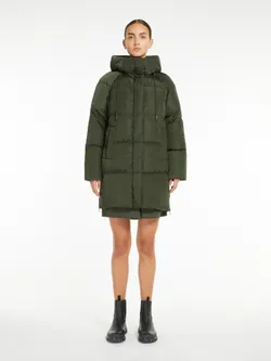 Пуховик женский WEEKEND MAX MARA NEWBEMBO