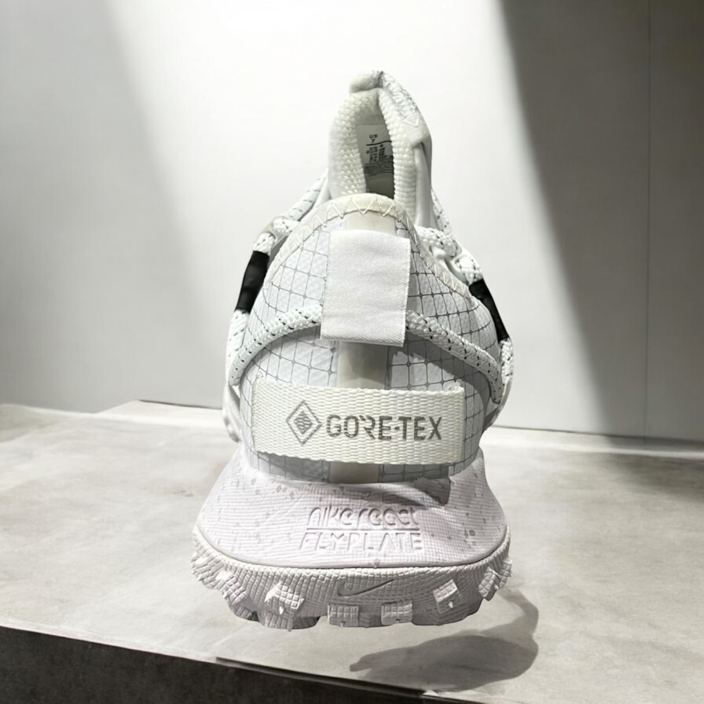 Nike Acg Mountain Fly Low GTX SE • White