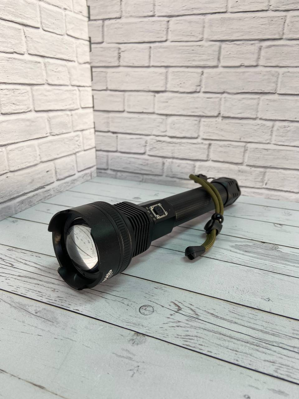 Ручной фонарь H-808-P90