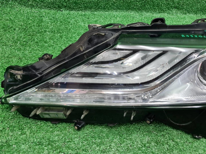 Фара левая Toyota Camry xv70 (2020-н.в.) LED