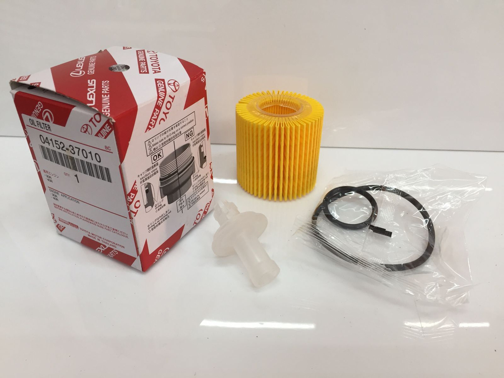 Фильтр масляный TOYOTA 0415237010