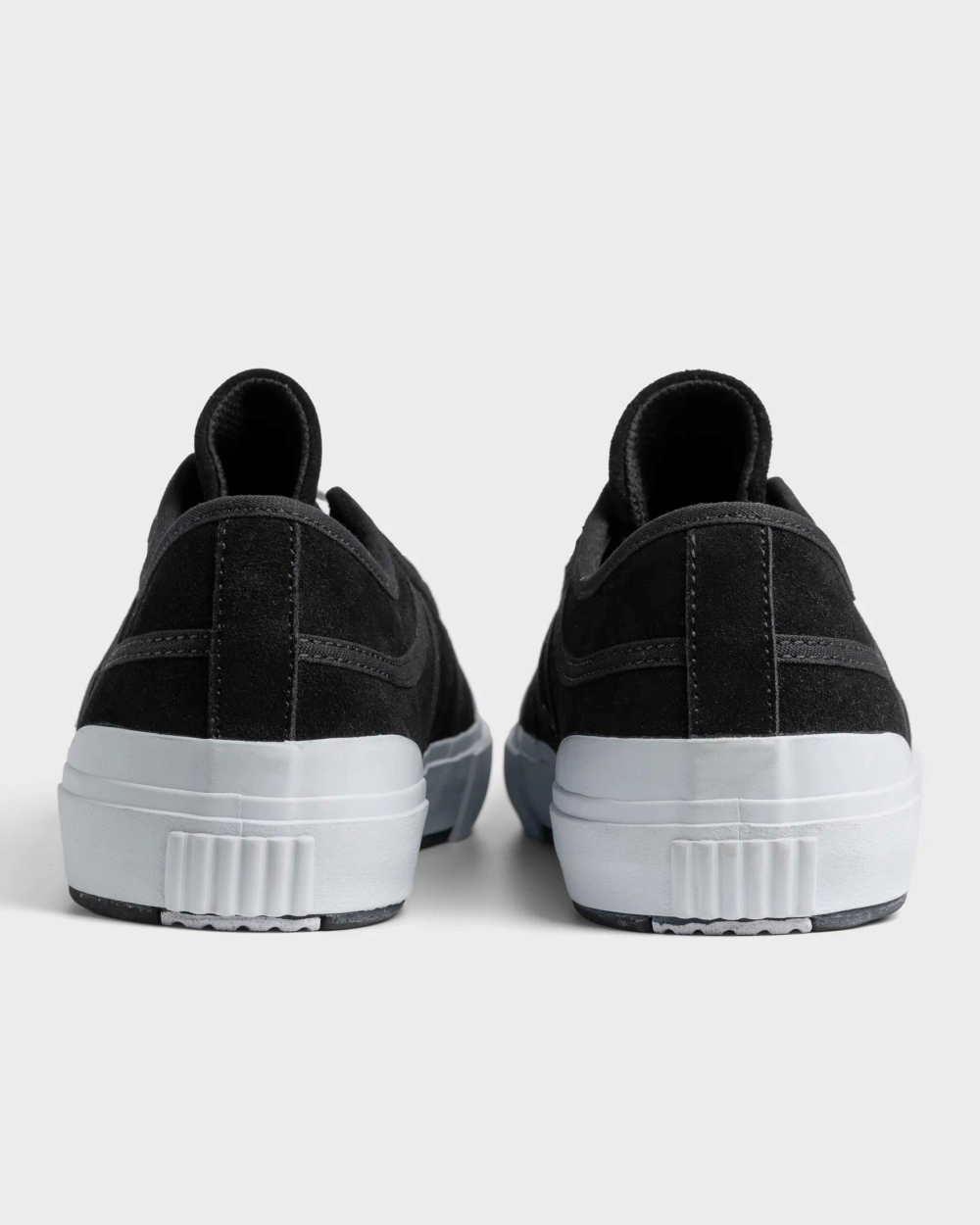 Кеды Lakai Conrad Elite: Black Suede (Q4-25)