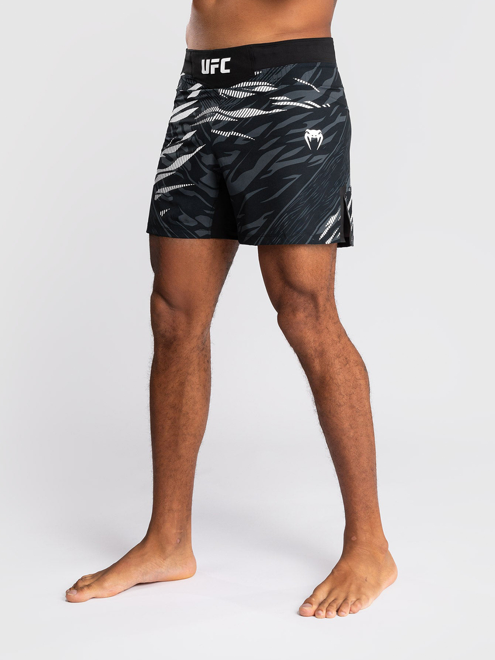 Шорты ММА UFC Fusion by Venum Authentic Fight Night Short Black