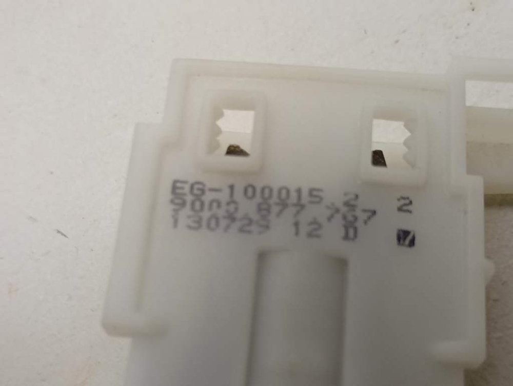 SMS40D02RU/09 ктп3 Замок для посудомоечных машин Siemens Bosch Neff б/у