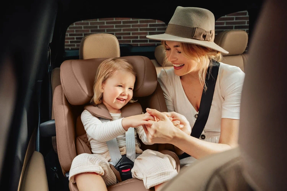 Автокресло 1/2/3 Britax Roemer ADVANSAFIX PRO LUX Warm Caramel,от 15 месяцев до 12 лет, 9-36 кг, isofix, карамель