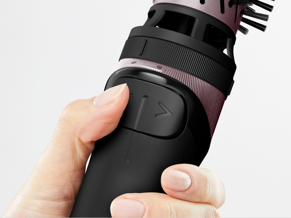 Фен-щетка Rowenta Brush Activ UB9535E0