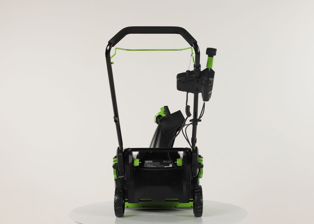 Аккумуляторный снегоуборщик Greenworks GD82STK5, 2602507UС ,82v, 56 см, c АКБ 2x2.5Aч и ЗУ