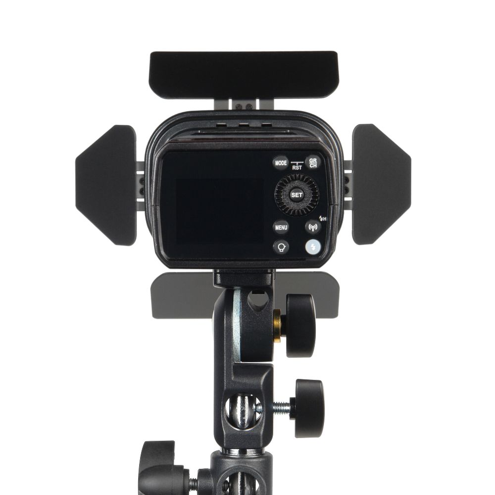 Вспышка аккумуляторная Godox Witstro AD200Pro