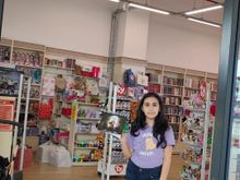 The book queen by Nuran Hazi