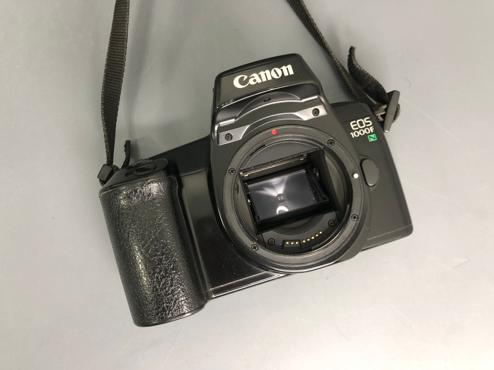 Canon EOS 1000F N kit EF 35-80mm 4-5.6