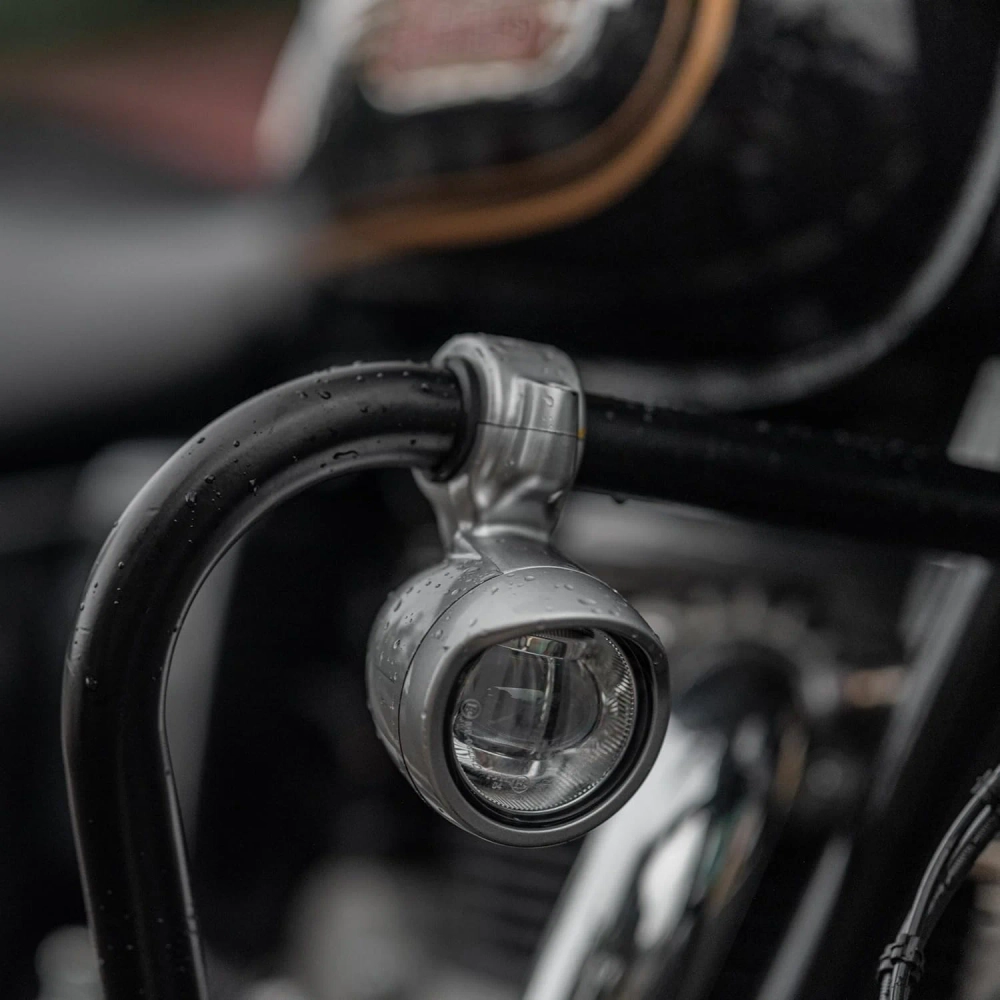 Светодиодные противотуманные фары Royal Enfield, серебристого цвета, арт. KXA00064
