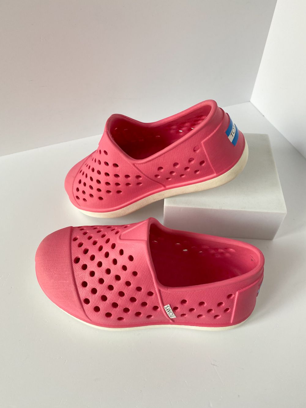Резиновые туфли Toms, 24