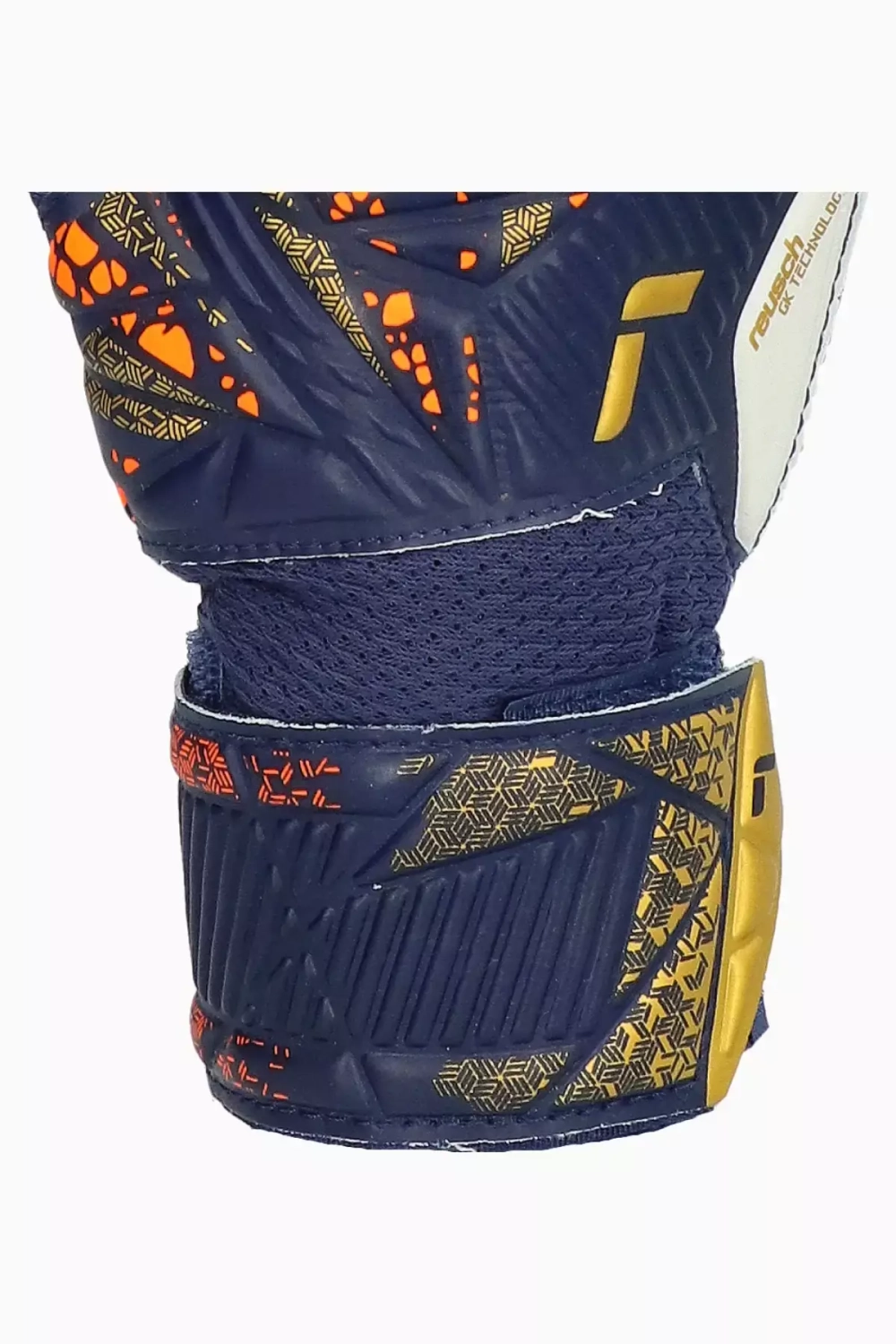 Вратарские перчатки Reusch Attrakt Solid Junior