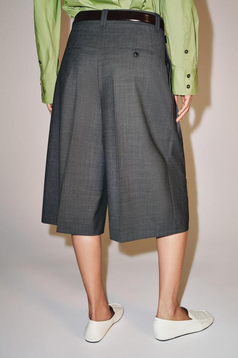ZARA ДЛИННЫЕ ШЕРСТЯНЫЕ ШОРТЫ — ZW COLLECTION, СЕРЫЙ МЕЛАНЖ