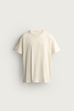 БАЗОВАЯ ФУТБОЛКА С НЕОБРАБОТАННЫМИ КРАЯМИ — ZARA