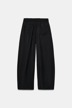 ZARA СТРУЯЩИЕСЯ БРЮКИ СО СКЛАДКАМИ, ЧЕРНЫЙ