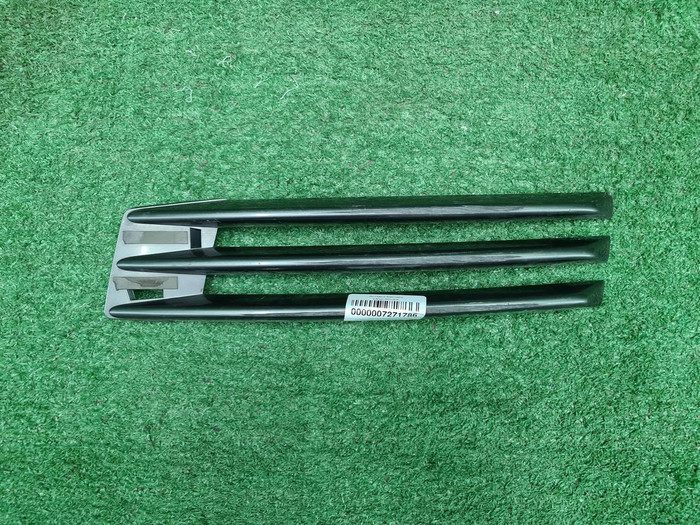 Решетка переднего бампера RR Vogue 4 L405 (17-22)