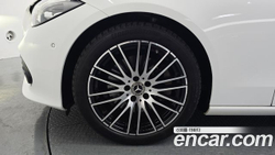 Mercedes-Benz C-Class C300 4MATIC Avantgarde — 2024