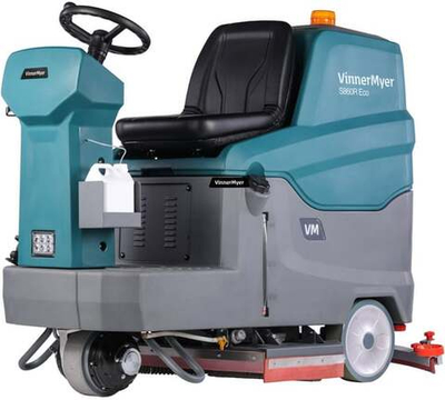 Поломоечная машина VinnerMyer S860R-ECO L150, с местом оператора, ширина уборки 860 мм, баки 150/165 л, литиевая АКБ 150 Ач, АКБ и ЗУ, VMS860REL150